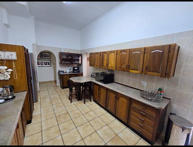 4 BEDROOM HOUSE FOR SALE IN THREE RIVERS EAST